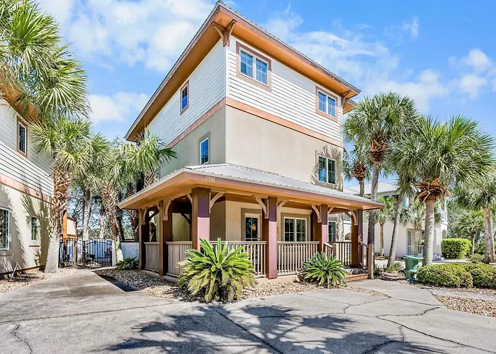 Elegant House With Pool On-site Golf & Wraparound Porch