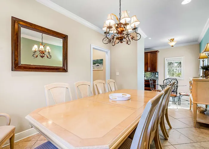 Elegant House With Pool On-site Golf & Wraparound Porch