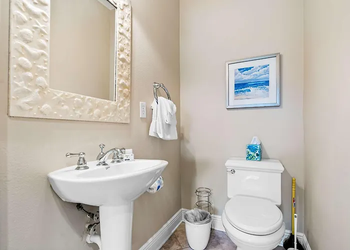 Elegant House With Pool On-site Golf & Wraparound Porch Holiday home *