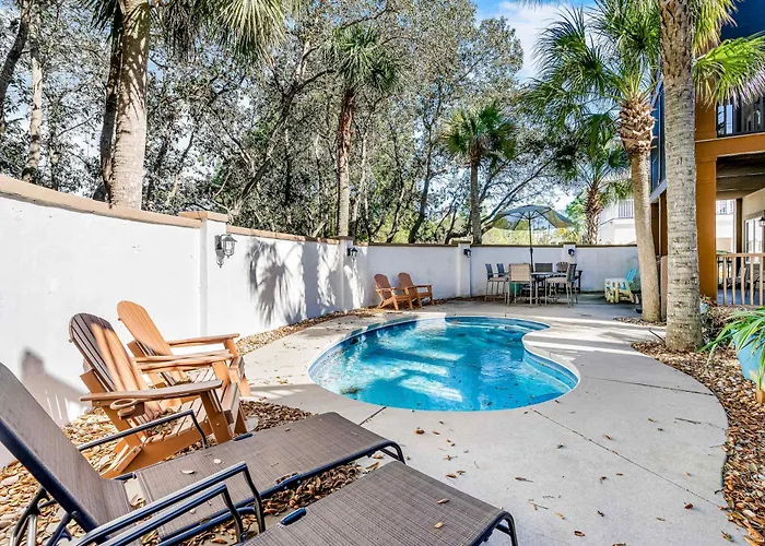 Elegant House With Pool On-site Golf & Wraparound Porch Holiday home *