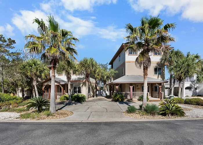 Elegant House With Pool On-site Golf & Wraparound Porch Holiday home